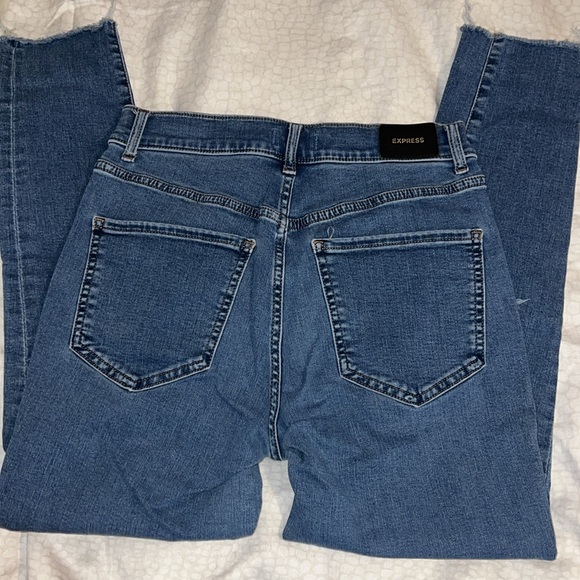 Express Jeans - Picture 2 of 3